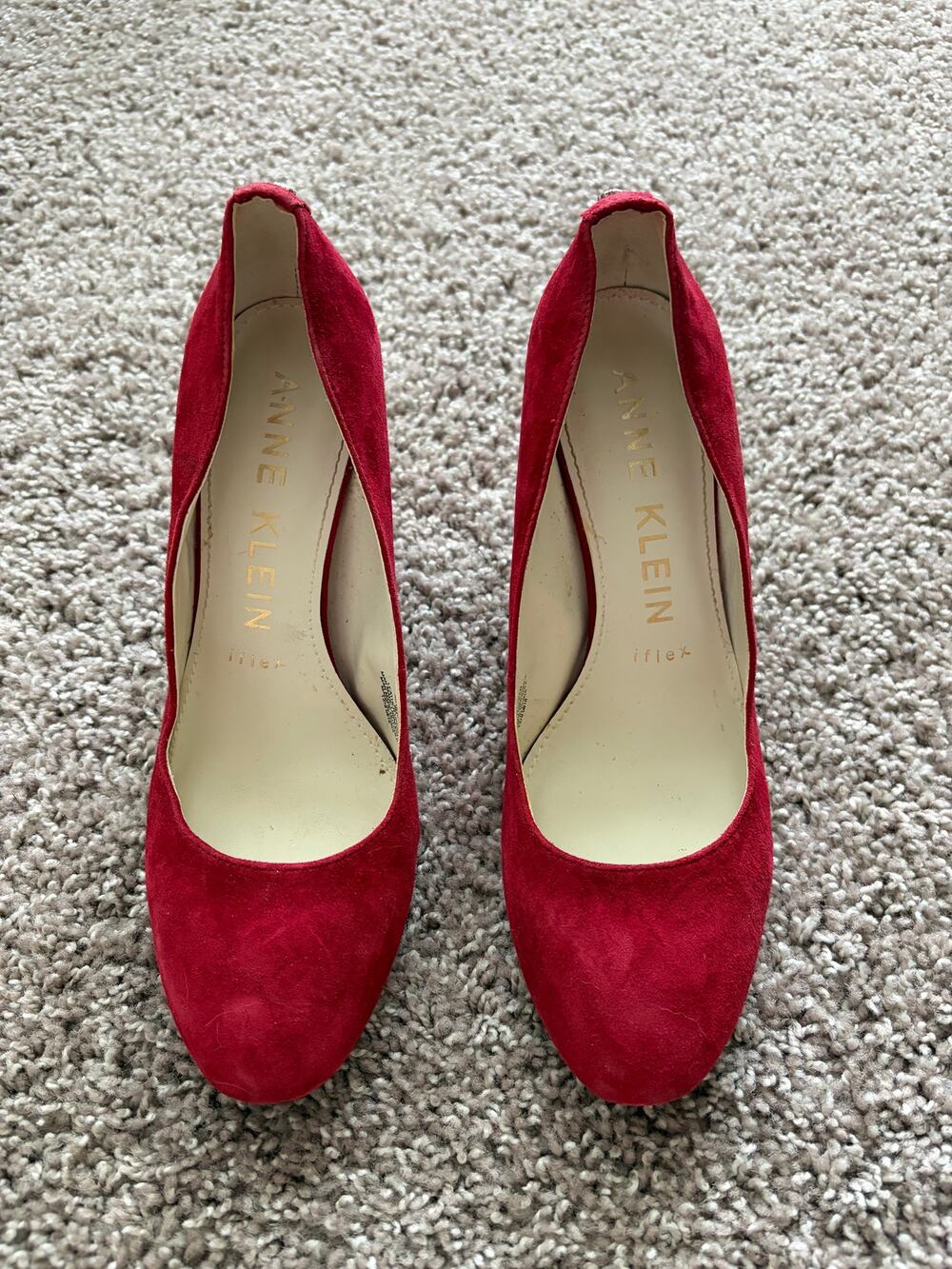 Anne Klein iFlex Red Suede Block Heel Pumps – Women's Size 8.5